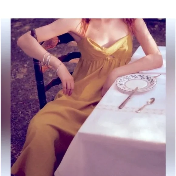 Zara linen bow strap dress. Size medium. NWT. Mustard yellow. - Picture 2 of 4